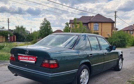 Mercedes-Benz E-Класс, 1994 год, 2 350 000 рублей, 6 фотография