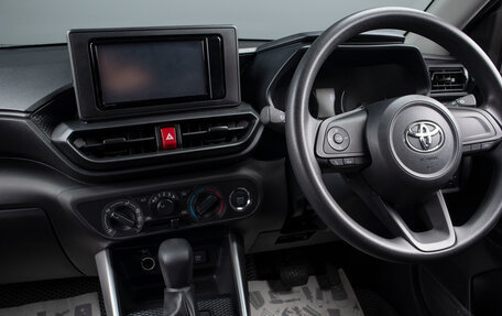 Toyota Raize I, 2020 год, 1 749 000 рублей, 8 фотография