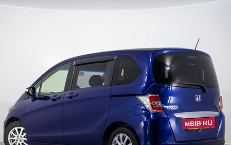 Honda Freed I, 2015 год, 1 349 000 рублей, 6 фотография