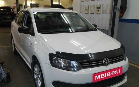 Volkswagen Polo VI (EU Market), 2013 год, 470 000 рублей, 2 фотография