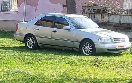 Mercedes-Benz C-Класс, 1996 год, 450 000 рублей, 6 фотография