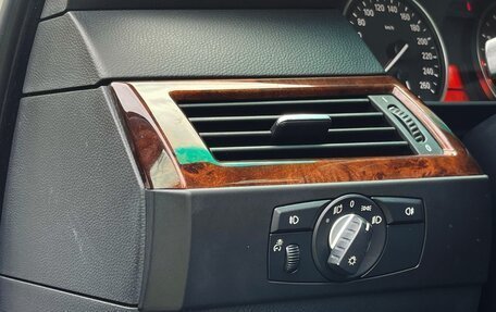 BMW 5 серия, 2008 год, 1 450 000 рублей, 26 фотография