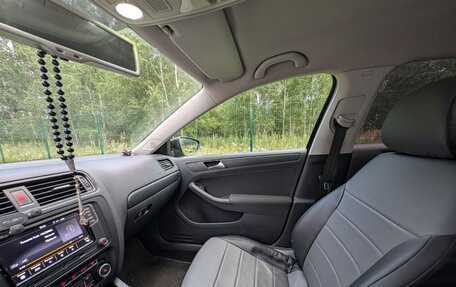Volkswagen Jetta VI, 2012 год, 1 130 000 рублей, 13 фотография