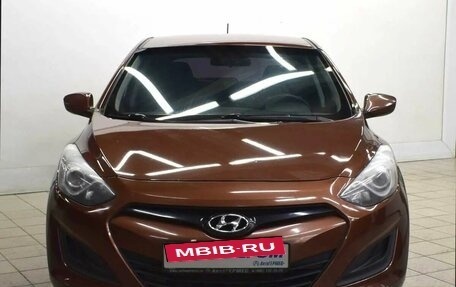 Hyundai i30 II рестайлинг, 2012 год, 880 000 рублей, 2 фотография