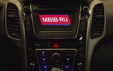 Hyundai i30 II рестайлинг, 2012 год, 880 000 рублей, 7 фотография