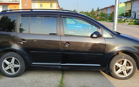 Volkswagen Touran III, 2006 год, 440 000 рублей, 8 фотография