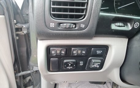 Lexus LX II, 2004 год, 1 900 000 рублей, 15 фотография