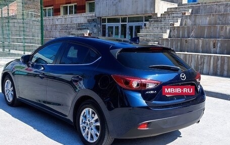 Mazda Axela, 2015 год, 1 540 000 рублей, 4 фотография