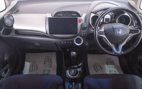 Honda Fit III, 2011 год, 699 000 рублей, 10 фотография
