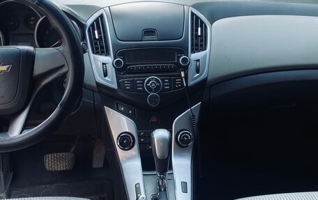 Chevrolet Cruze II, 2013 год, 500 000 рублей, 3 фотография