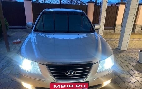 Hyundai Sonata VI, 2009 год, 895 000 рублей, 4 фотография
