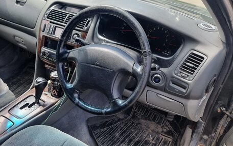 Mitsubishi Diamante II, 1995 год, 300 000 рублей, 6 фотография