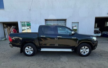 Toyota Hilux VIII, 2015 год, 2 950 000 рублей, 6 фотография