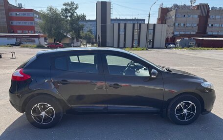 Renault Megane III, 2014 год, 1 050 000 рублей, 2 фотография