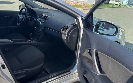 Toyota Avensis III рестайлинг, 2009 год, 985 000 рублей, 12 фотография