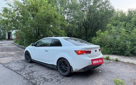 KIA Cerato III, 2010 год, 850 000 рублей, 2 фотография