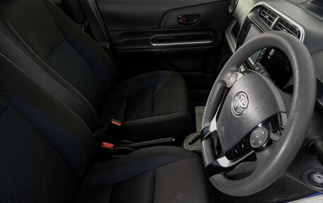 Toyota Aqua I, 2019 год, 1 299 000 рублей, 12 фотография
