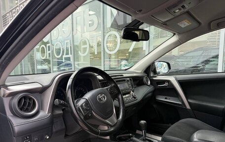 Toyota RAV4, 2018 год, 2 100 000 рублей, 9 фотография