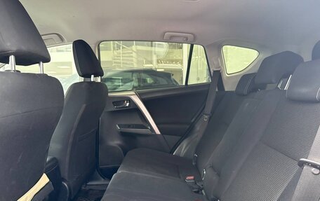 Toyota RAV4, 2018 год, 2 100 000 рублей, 15 фотография