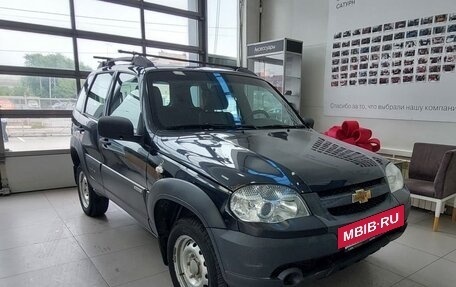 Chevrolet Niva I рестайлинг, 2016 год, 540 000 рублей, 3 фотография