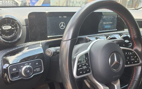 Mercedes-Benz A-Класс, 2019 год, 1 750 000 рублей, 13 фотография
