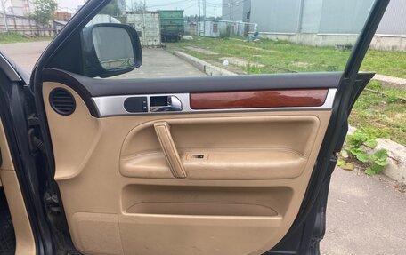 Volkswagen Touareg III, 2006 год, 999 999 рублей, 14 фотография