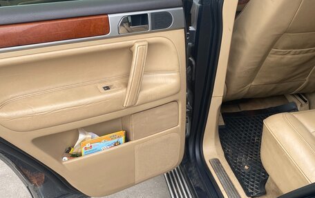 Volkswagen Touareg III, 2006 год, 999 999 рублей, 16 фотография