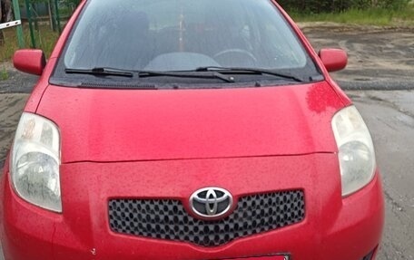 Toyota Yaris III рестайлинг, 2008 год, 500 000 рублей, 10 фотография