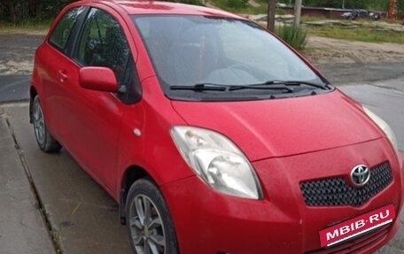 Toyota Yaris III рестайлинг, 2008 год, 500 000 рублей, 11 фотография
