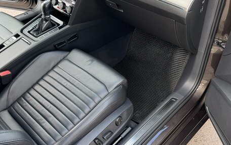 Volkswagen Passat B8 рестайлинг, 2018 год, 2 400 000 рублей, 20 фотография