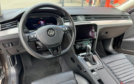 Volkswagen Passat B8 рестайлинг, 2018 год, 2 400 000 рублей, 16 фотография