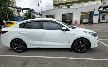 KIA Rio IV, 2018 год, 1 250 000 рублей, 7 фотография