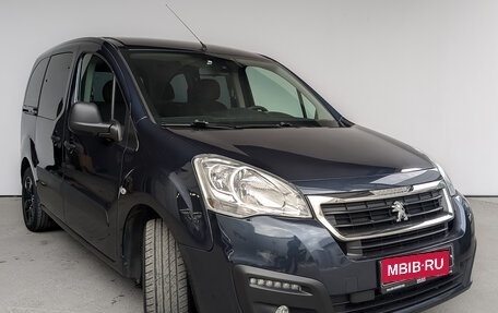 Peugeot Partner, 2021 год, 1 995 000 рублей, 3 фотография
