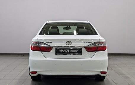 Toyota Camry, 2016 год, 2 050 000 рублей, 15 фотография