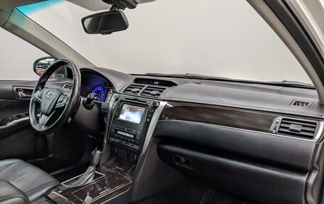Toyota Camry, 2016 год, 2 050 000 рублей, 21 фотография