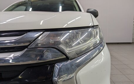 Mitsubishi Outlander III рестайлинг 3, 2015 год, 1 600 000 рублей, 21 фотография