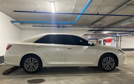 Toyota Camry, 2017 год, 2 380 000 рублей, 7 фотография