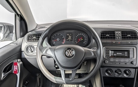 Volkswagen Polo VI (EU Market), 2019 год, 1 250 000 рублей, 20 фотография