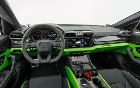 Lamborghini Urus I, 2025 год, 44 200 000 рублей, 13 фотография