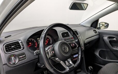 Volkswagen Polo VI (EU Market), 2018 год, 1 100 000 рублей, 17 фотография