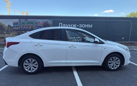 Hyundai Solaris II рестайлинг, 2019 год, 1 085 000 рублей, 10 фотография