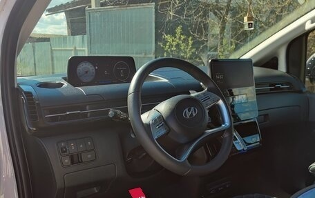 Hyundai Staria, 2022 год, 5 700 000 рублей, 6 фотография
