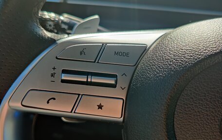 Hyundai Staria, 2022 год, 5 700 000 рублей, 17 фотография