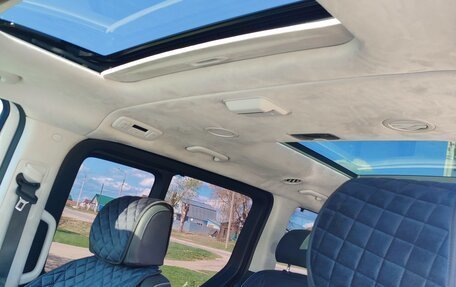 Hyundai Staria, 2022 год, 5 700 000 рублей, 30 фотография