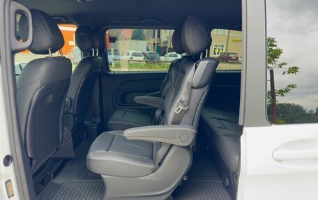 Mercedes-Benz V-Класс, 2019 год, 5 650 000 рублей, 32 фотография