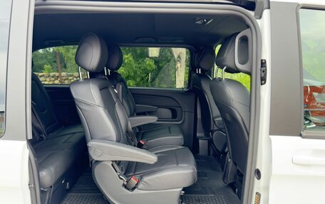 Mercedes-Benz V-Класс, 2019 год, 5 650 000 рублей, 25 фотография