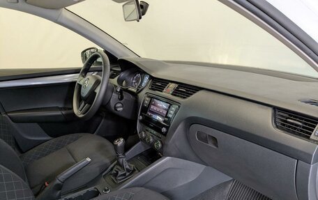 Skoda Octavia, 2018 год, 1 400 000 рублей, 11 фотография