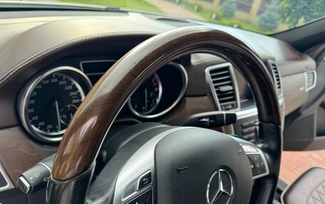 Mercedes-Benz M-Класс, 2012 год, 2 500 000 рублей, 2 фотография