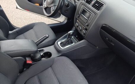 Volkswagen Jetta VI, 2014 год, 1 600 000 рублей, 12 фотография