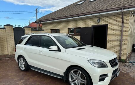 Mercedes-Benz M-Класс, 2012 год, 2 500 000 рублей, 16 фотография
